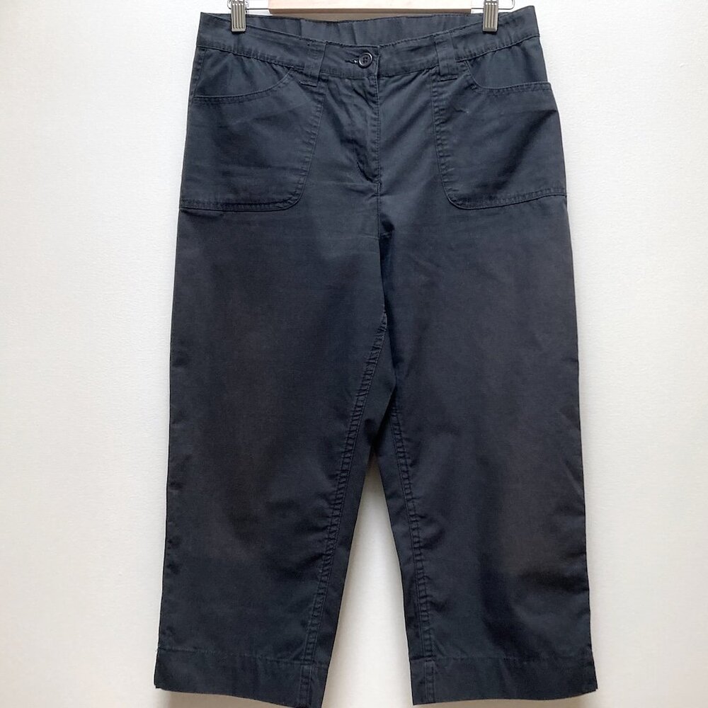 Classic Editions Lightweight Black Capris - Size 10